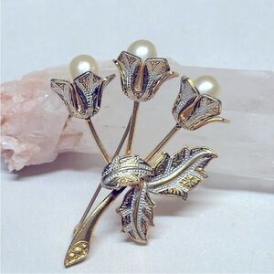 Vintage Damascene “Pearl” flower Bouquet, Leaves, stems, metal Brooch Pin 2”
